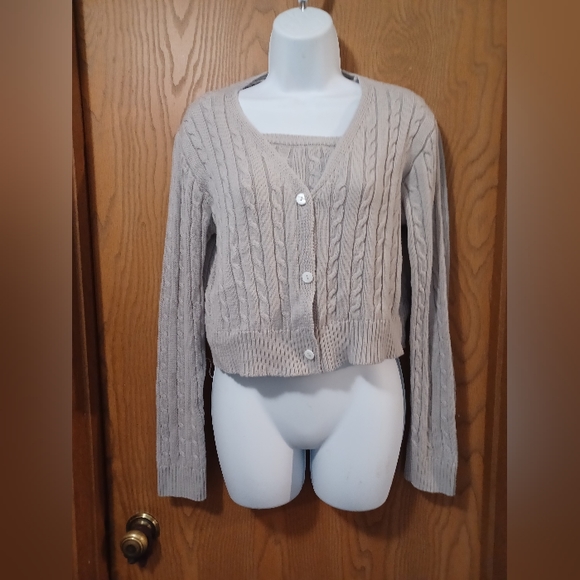 2pc gray cable knit sweater set - Picture 8 of 14